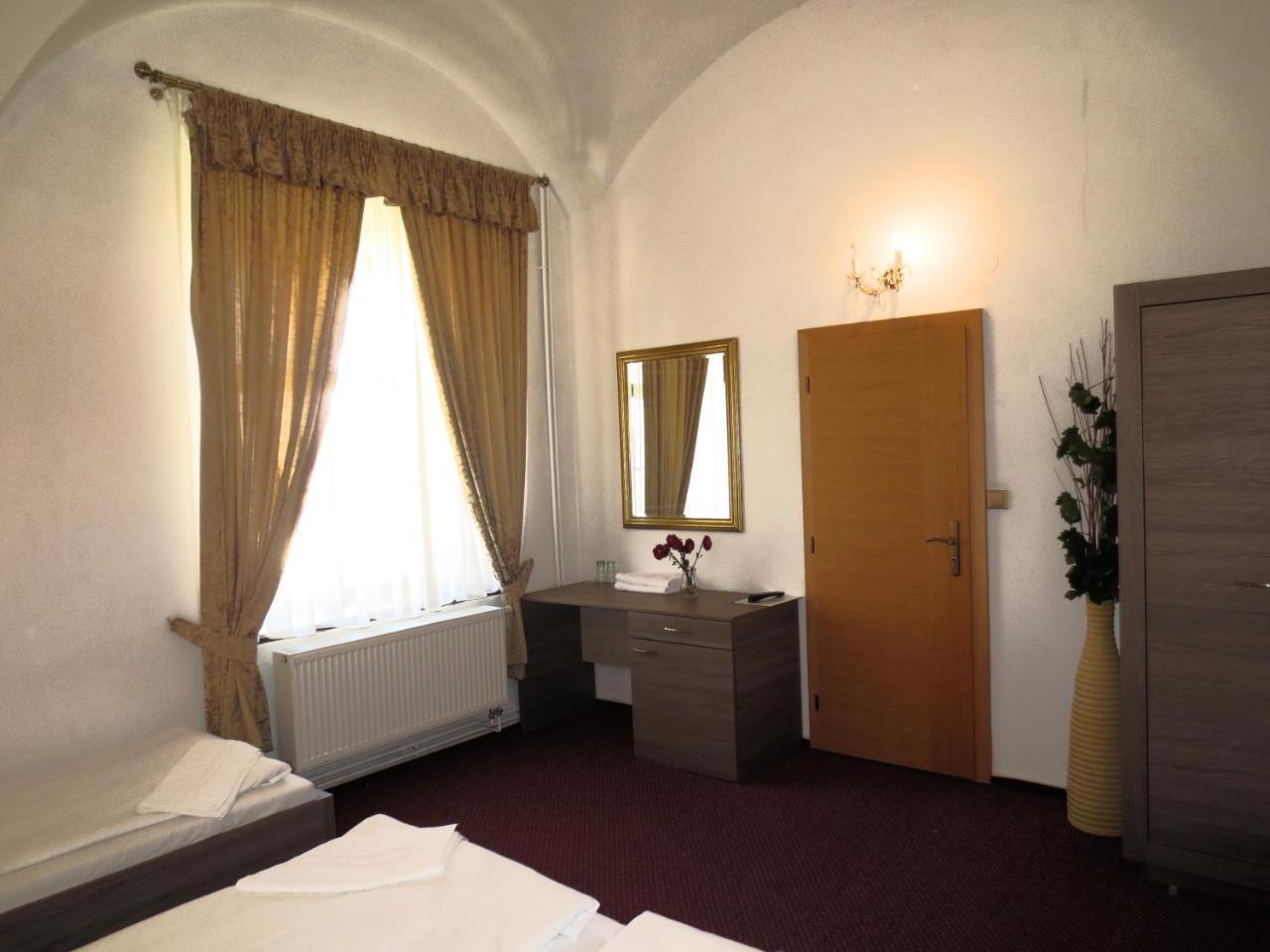 Hotel Hubertus Valtice Exteriér fotografie